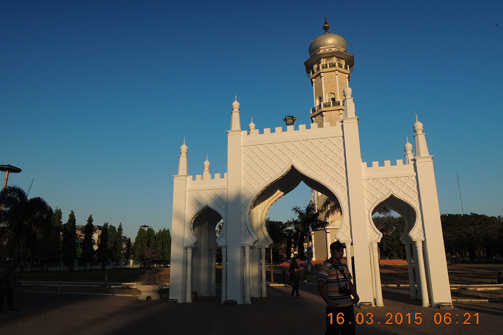 Menara Mesjid Raya Baiturrahman sebelum pemasangan payung